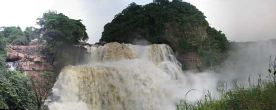 Les chutes de Zongo, quelques kilomètres en amont d’Inga.
